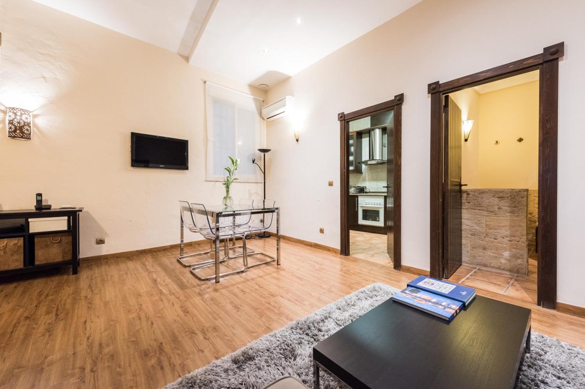Downtown Jacuzzi Apartment Мадрид Екстериор снимка