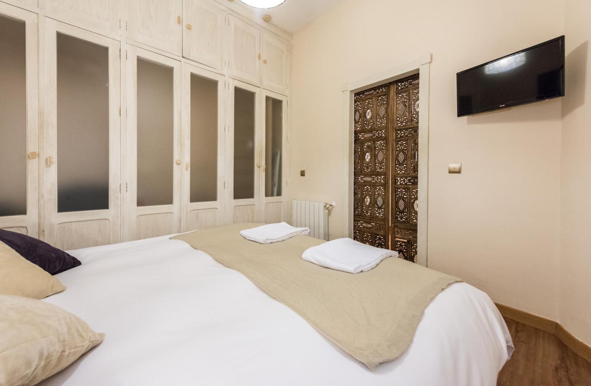 Downtown Jacuzzi Apartment Мадрид Екстериор снимка