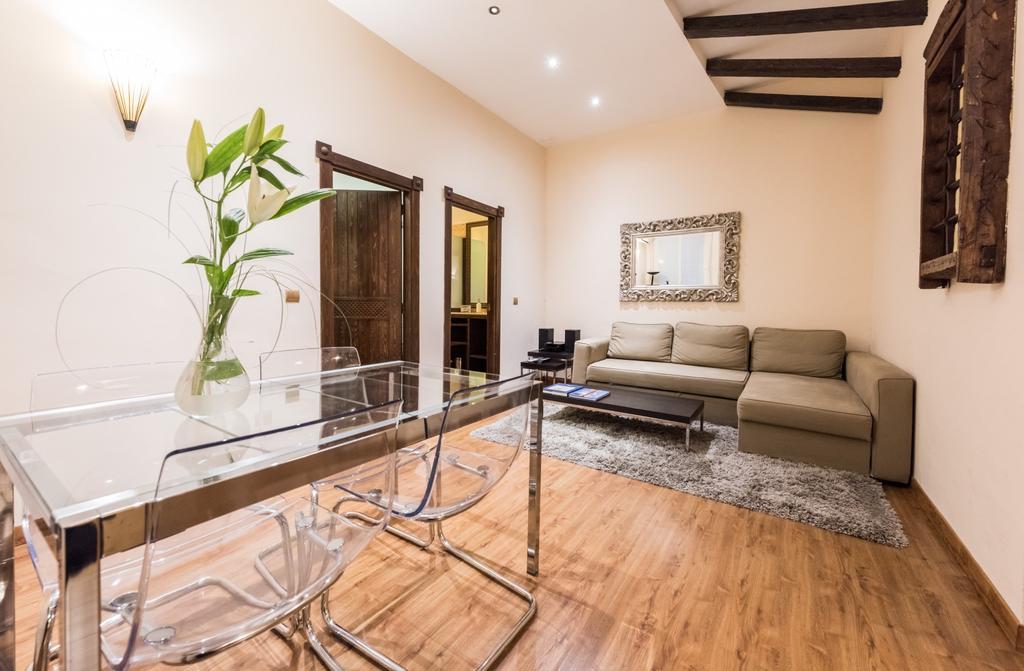 Downtown Jacuzzi Apartment Мадрид Екстериор снимка