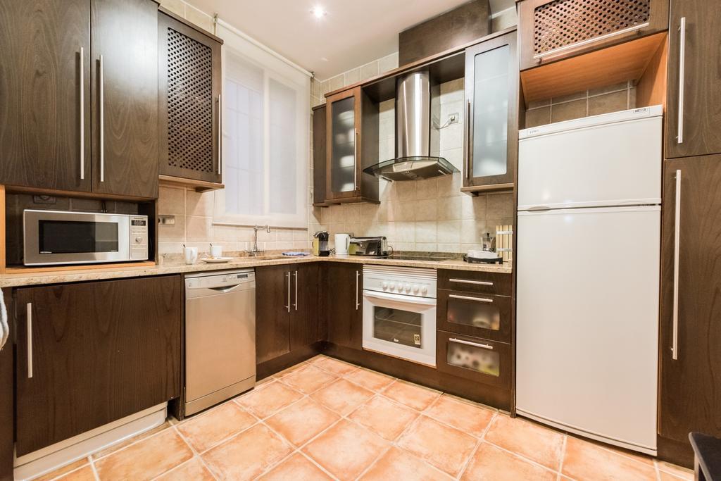Downtown Jacuzzi Apartment Мадрид Екстериор снимка